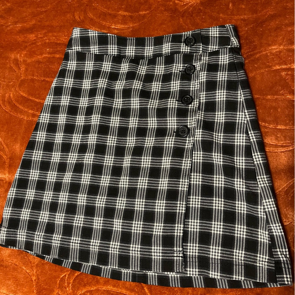 Plaid Mini Skirt w/ Buttons